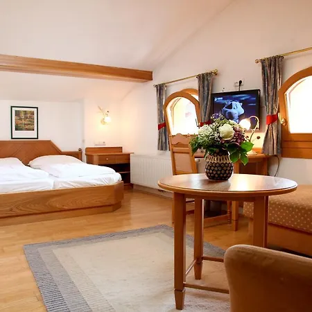 Konukevi Gaestehaus Reiter 3*
