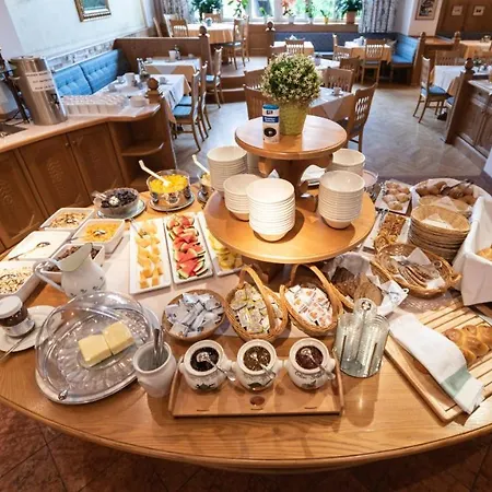 بيت ضيافة Gaestehaus Reiter 3*